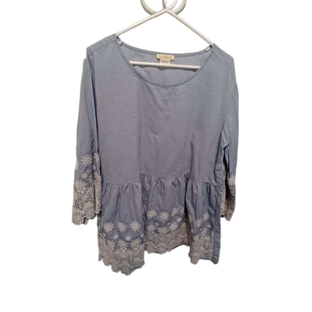 Sweet magnolias embroidered tunic blue size x large